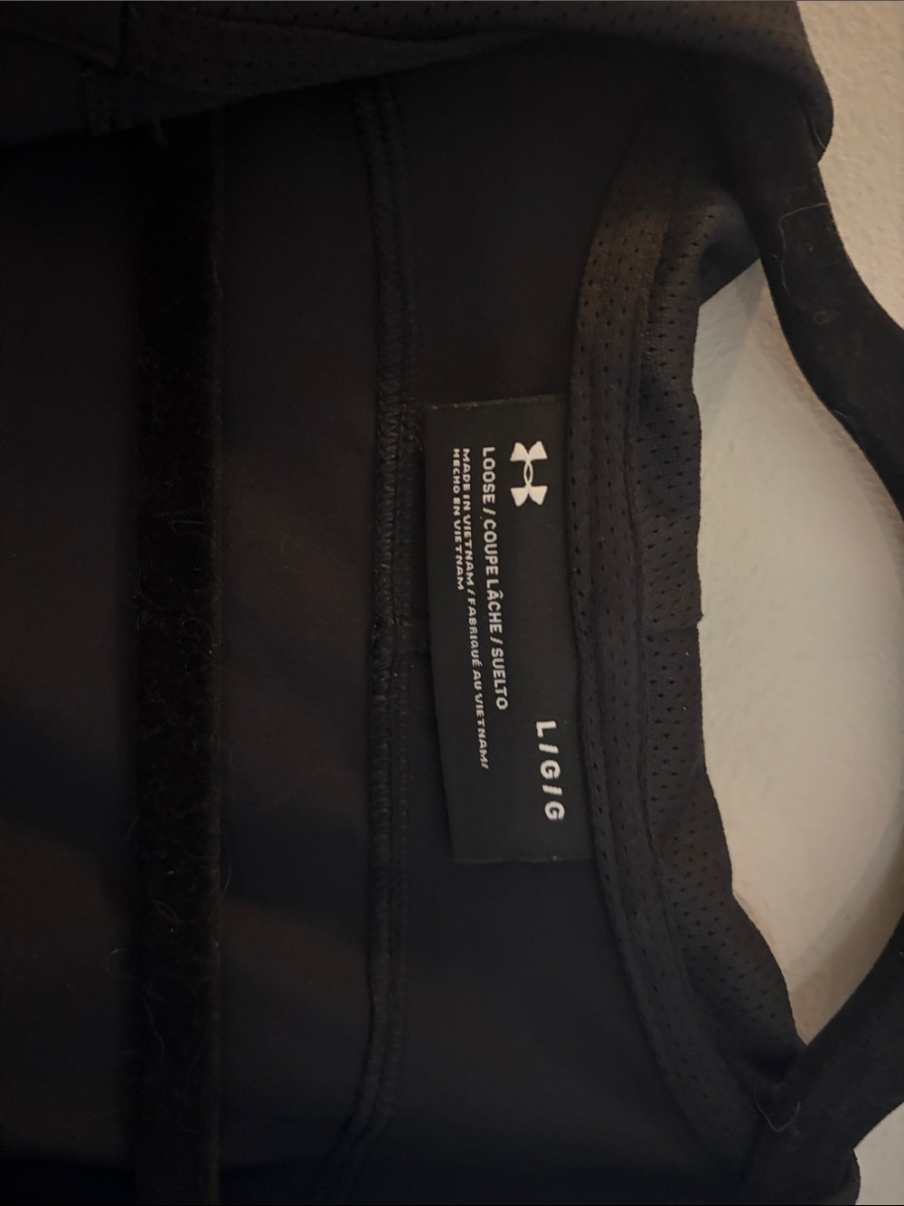 Under Armour Men's Black Hooded Softshell Jacket - Picture 2 of 4